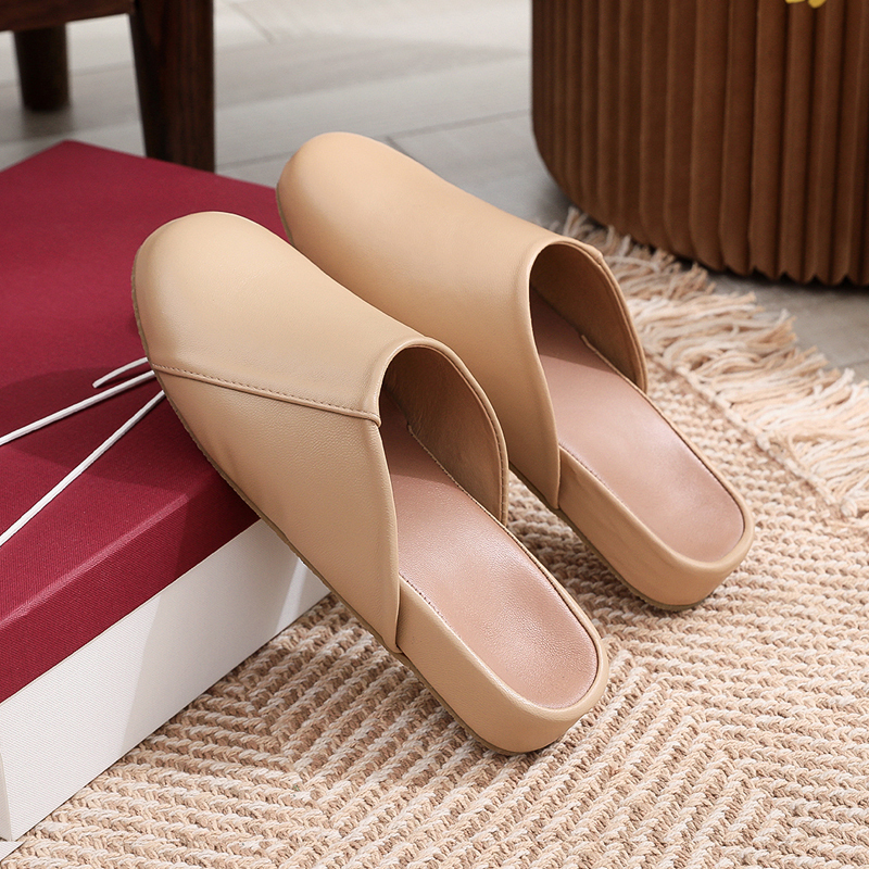 High-End Spring and Autumn Sheepskin Slippers for Men and Women, Genuine Leather Home Slippers for Office Use, Non-Slip Soft Thick-Soled Slippers for Couples