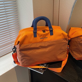 Large-capacity and good-looking short-distance storage travel bag for outings