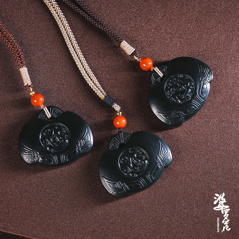 (Boro flower) Xinjiang taqing and Tian jade Gluttonous Pendant Black Sheep Fat Imitation Ancient Country Wind Safety Lock Pendant