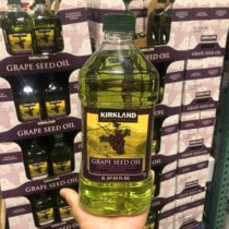 US imports KIRKLAND CORKLAND GRAPE SEED OIL 2 liters fried and fried cooking edible oil COSTCO
