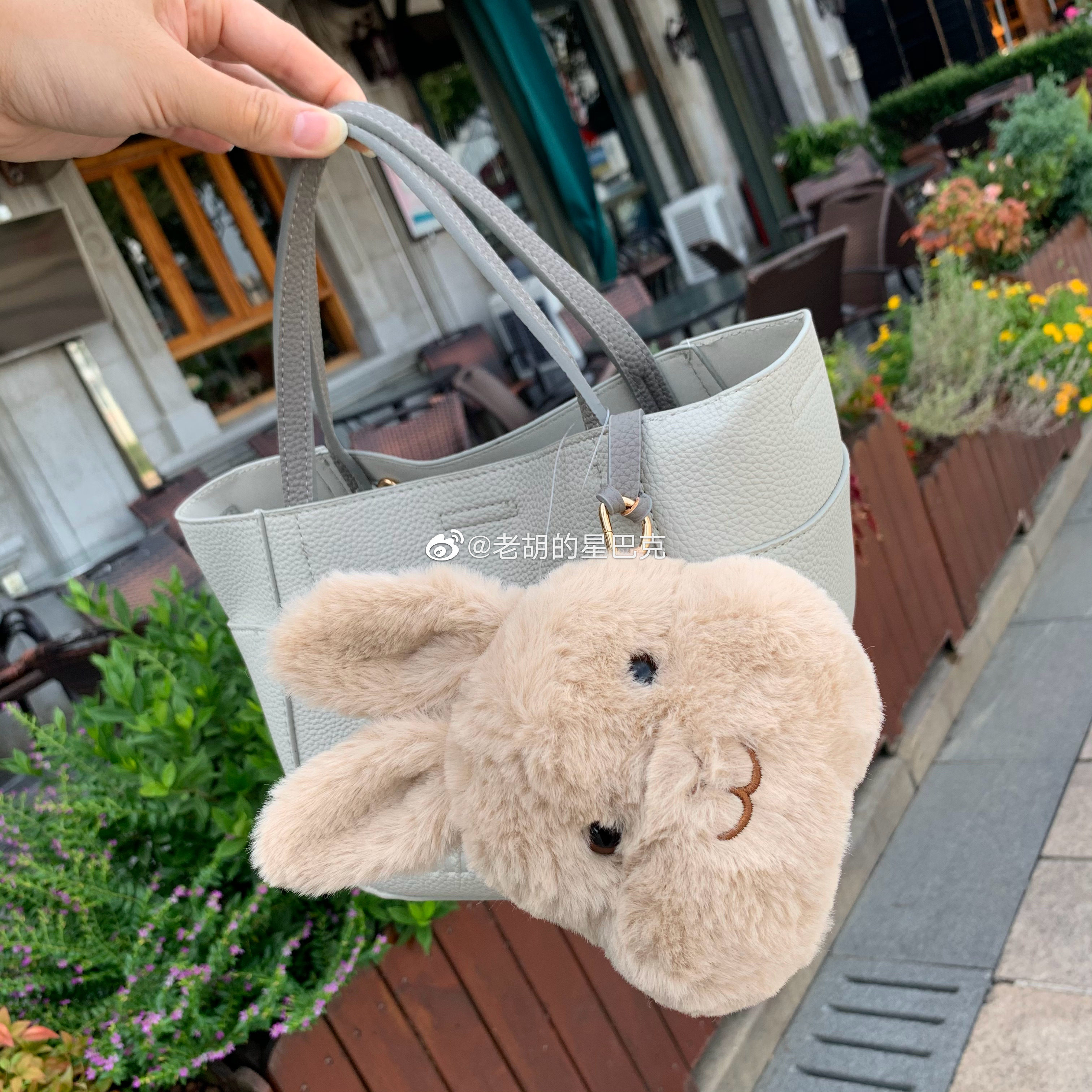 Starbucks 2021 Mid Autumn Qualification New Pints Rabbit Fubag Cute Rabbit Elephant Grey PU Leather Bucket Carry Bag Large Capacity