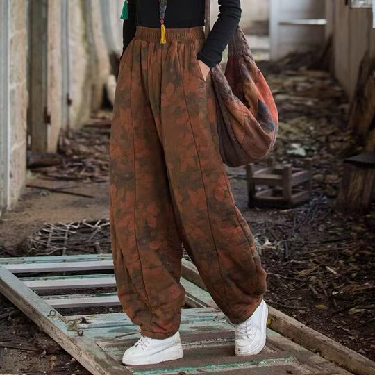 2025 autumn and winter new loose large size cotton and linen quilted bloomers high waist thickened retro printed casual cotton pants for women