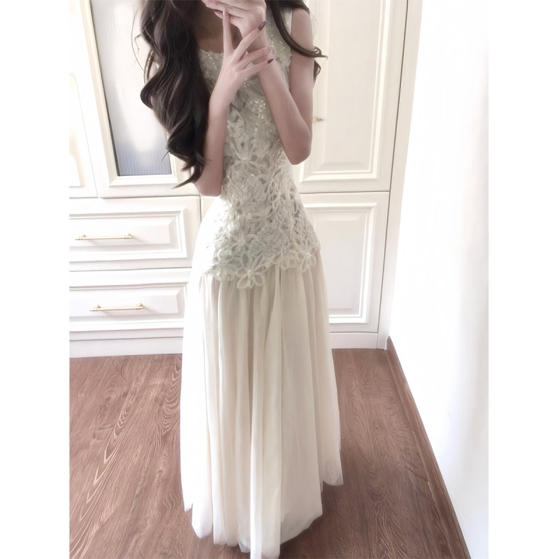 French-Style Sleeveless Dress for Women, Unique and Beautiful Princess Dress for Early Summer, Elegant Waist-Cinching Mesh Long Dress