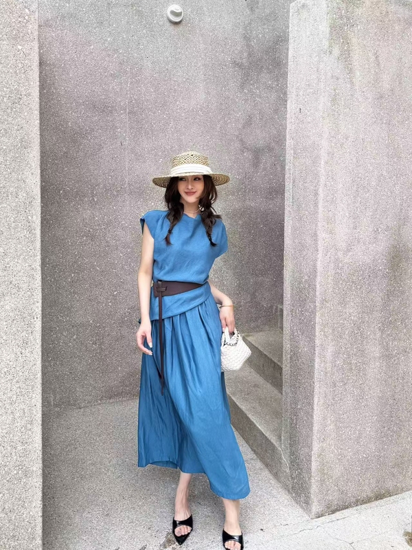 European Station 2026 Summer V+.Com Fashionable Flutter Sleeve Tie Waist Fake Two-Piece Slimming Commuter Elegant Dress