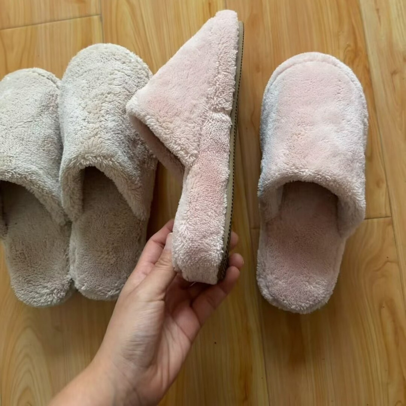 Thick-Soled Wedge Non-Stick Dust Plush Slippers for Autumn and Winter, Silent, Non-Slip, Warm, Soft, Dust-Free Eva Home Slippers for Women