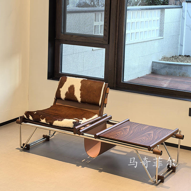 Bauhaus Book and Newspaper Chair, Vintage Italian-Style Leisure Chair, Cowhide Bench, Mid-Century Designer Saddle Leather Lazy Bench