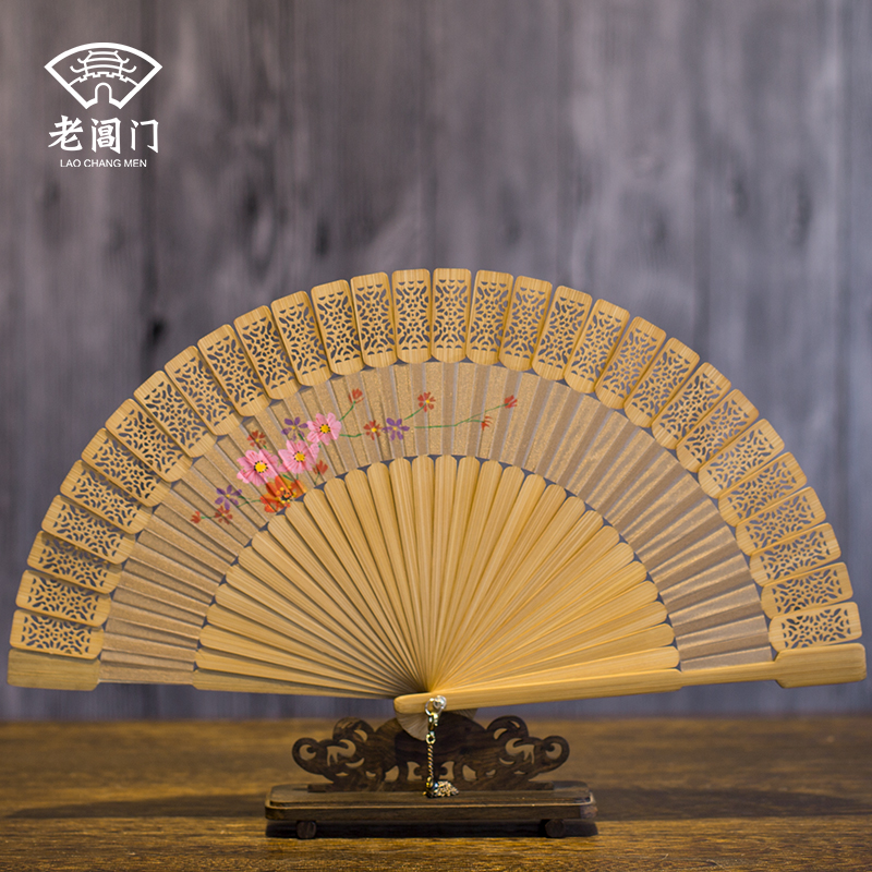 Old Chang Gate custom-made hand-painted carved fan ancient ancient fan folding fan Chinese style women's classical folding fan small fan