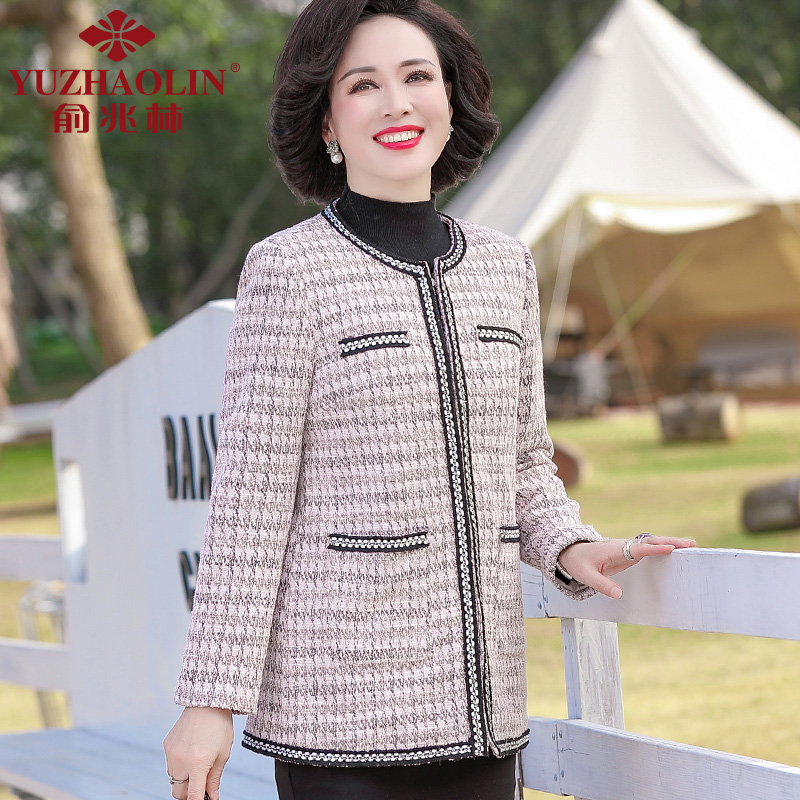 Middle aged mom Little fragrant wind jacket short 2021 new 40 40 year-old 50 middle aged woman Spring dress blouse women's foreign pie