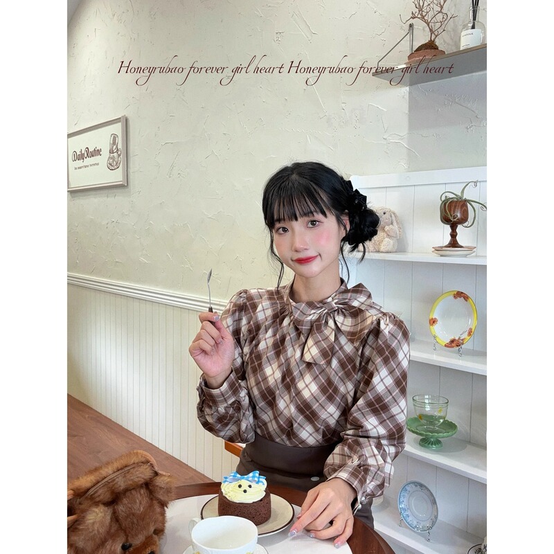 Honeyrubao Burnt Tea Berry Japanese Style Girly Three-Dimensional Bow Puff Sleeve Shirt