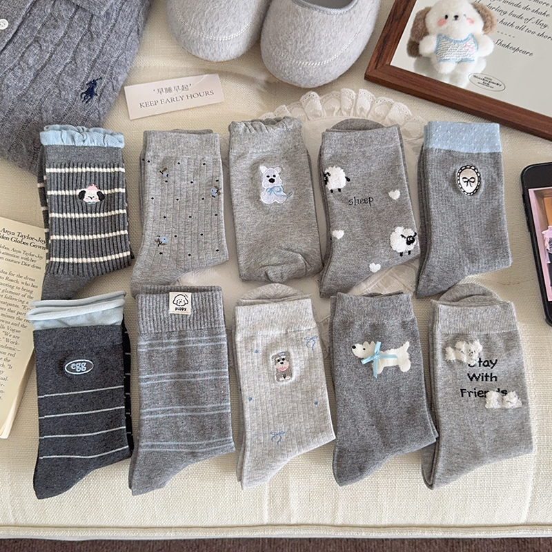 Gray Cute Socks for Women, Mid-Calf Socks, Spring and Autumn Cotton Socks, Trendy Japanese Style Sports Long Socks for Girls, Autumn and Winter Long Socks