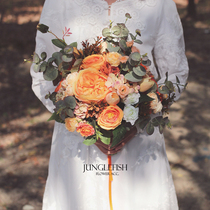 Ins hand bouquet ball Forest orange red green and yellow bride wedding gift simulation flower Korean wedding photo shooting props
