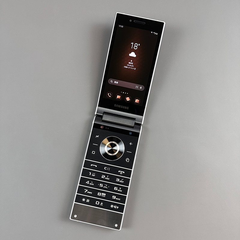 99new Samsung SM-W2019 Genuine National Bank flip phone dual-screen elderly phone buttons -