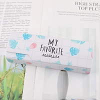 Большой ананасовый промежуток листьев