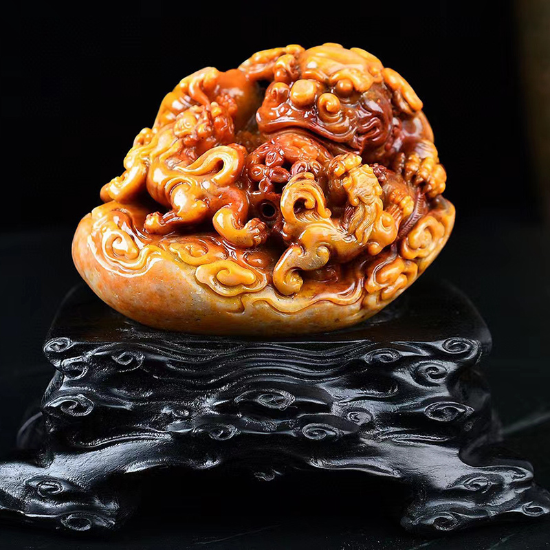 Fujian Shoushan Stone Fields Yellow Stone leopard Swaying Pieces Hand Sculpted Natural Chite Crafts Gift Pendulum Decoration of Bogu Shelf Decorative Collection