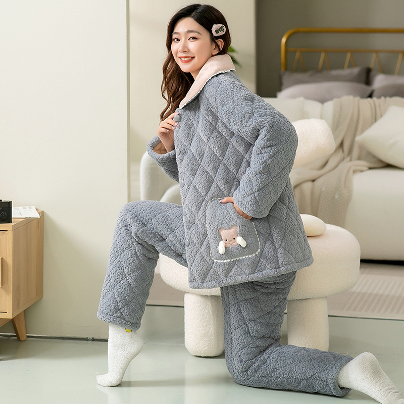 Pajamas Woman Winter Thickening Coral Fill Three Layers Closed to Warm Flag Fall Winter Cotton Cotton Cotton Cotton Cotton Cotton Cotton Cotton Cotton Cotton Cotton Cotton Cotton Cotton in Winter