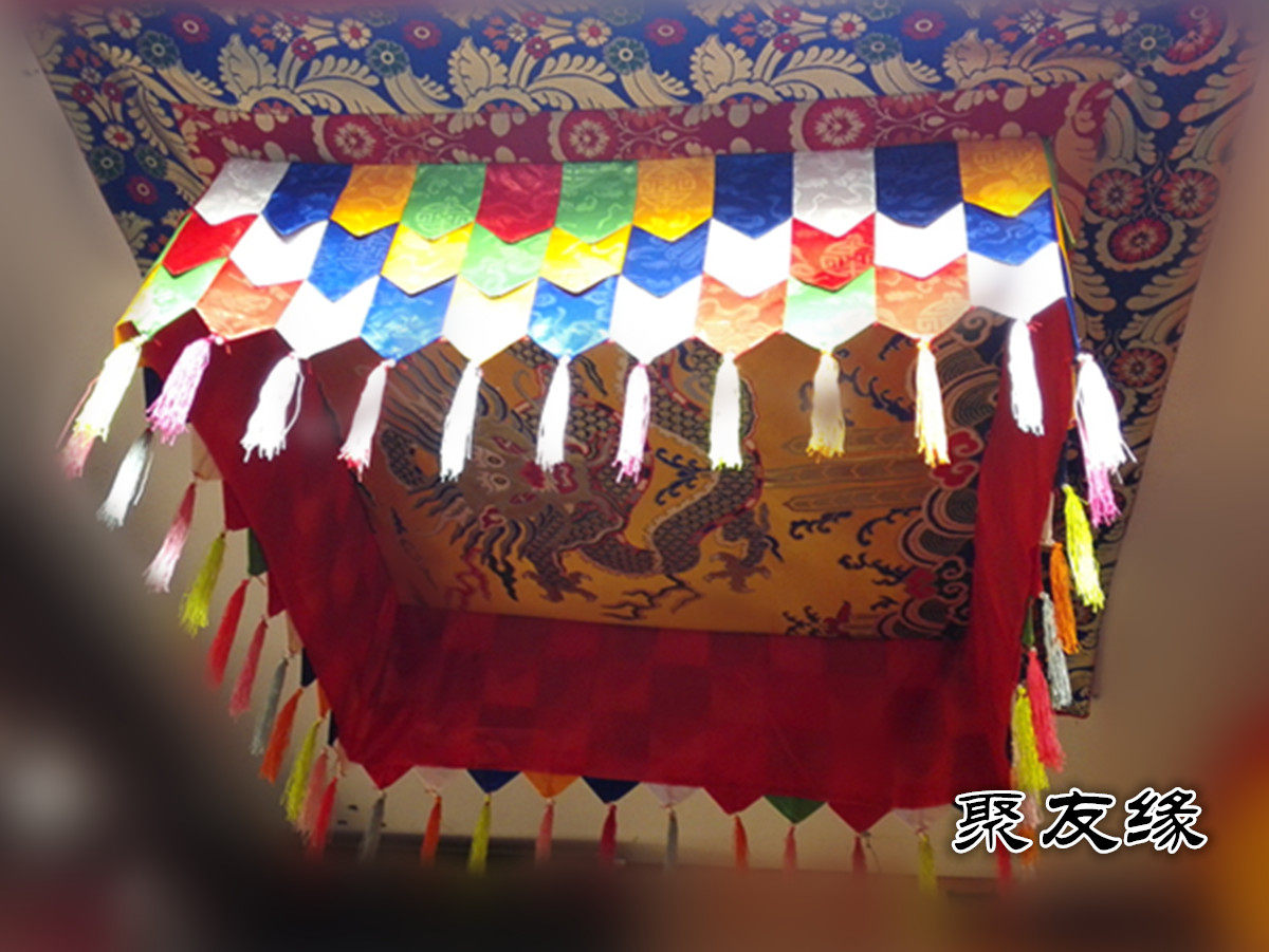 Tibetan Buddhism Nepal Myitong temples Buddhist temples adorn the Baogai Hughaitian shed 1 m new manufacturers direct sales