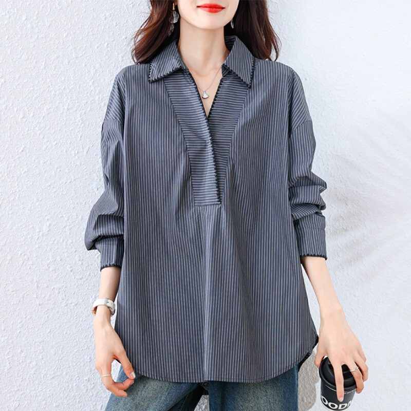 September Momo High-Intelligence French-Style Commuter V-Neck Striped Shirt for Women, New Autumn Shirt with a Slimming and Elegant Look