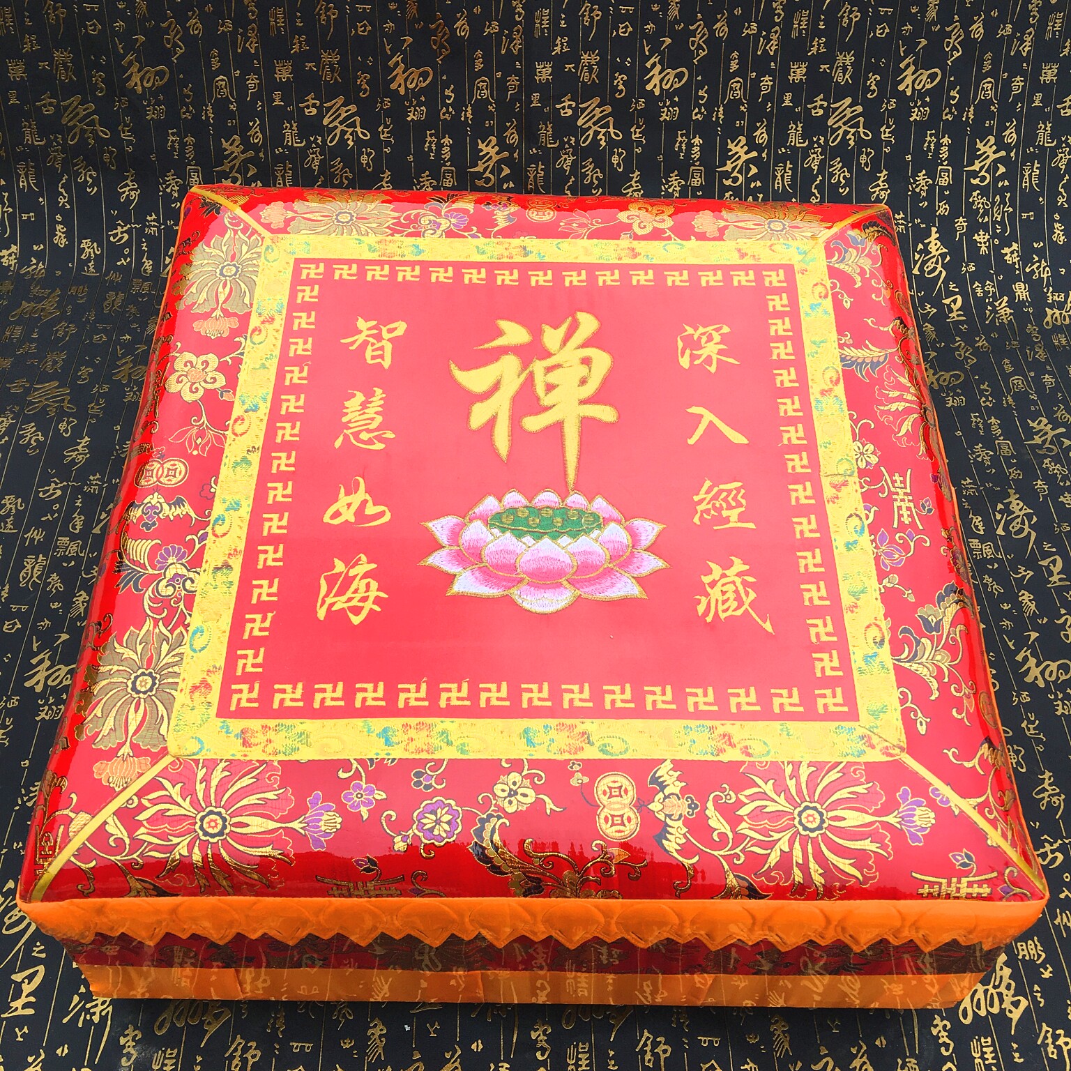 Lotus square cushion Baiver cushion wisdom into the sea lotus square kneeling mat Pregiment meditation and cushion kneeling