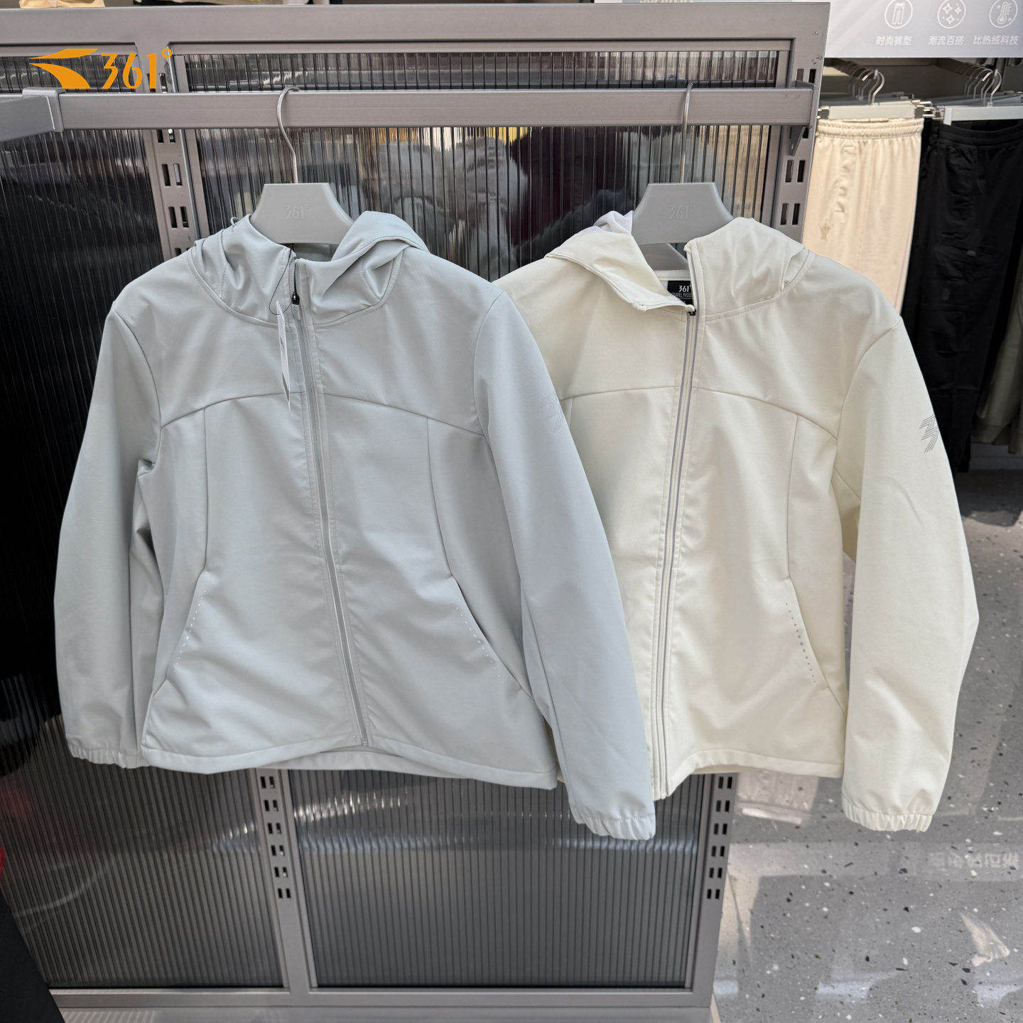 361 Degrees レディース 春新作トレンチコート 562612681