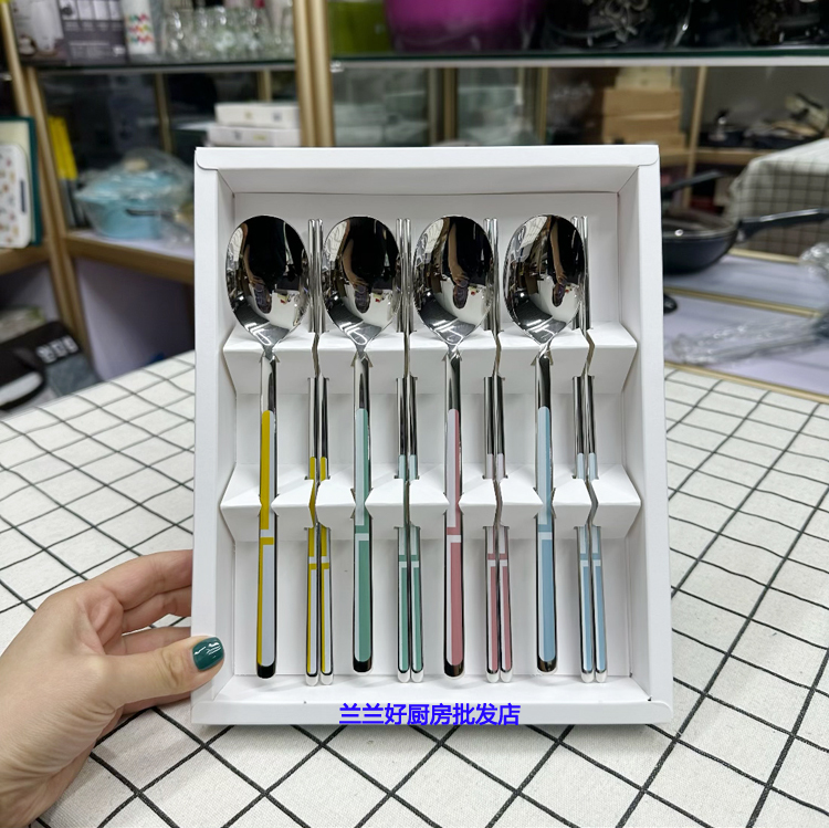 Korean Imported Smf Brand Stainless Steel Cutlery Gift Box Set for Gifting, Family Set of 5 Pairs of Silver Spoons and Chopsticks Korean Imported Smf Brand Stainless Steel Cutlery Gift Box Set for Gifting, Family Set of 5 Pairs of Silver Spoons and Chopsticks