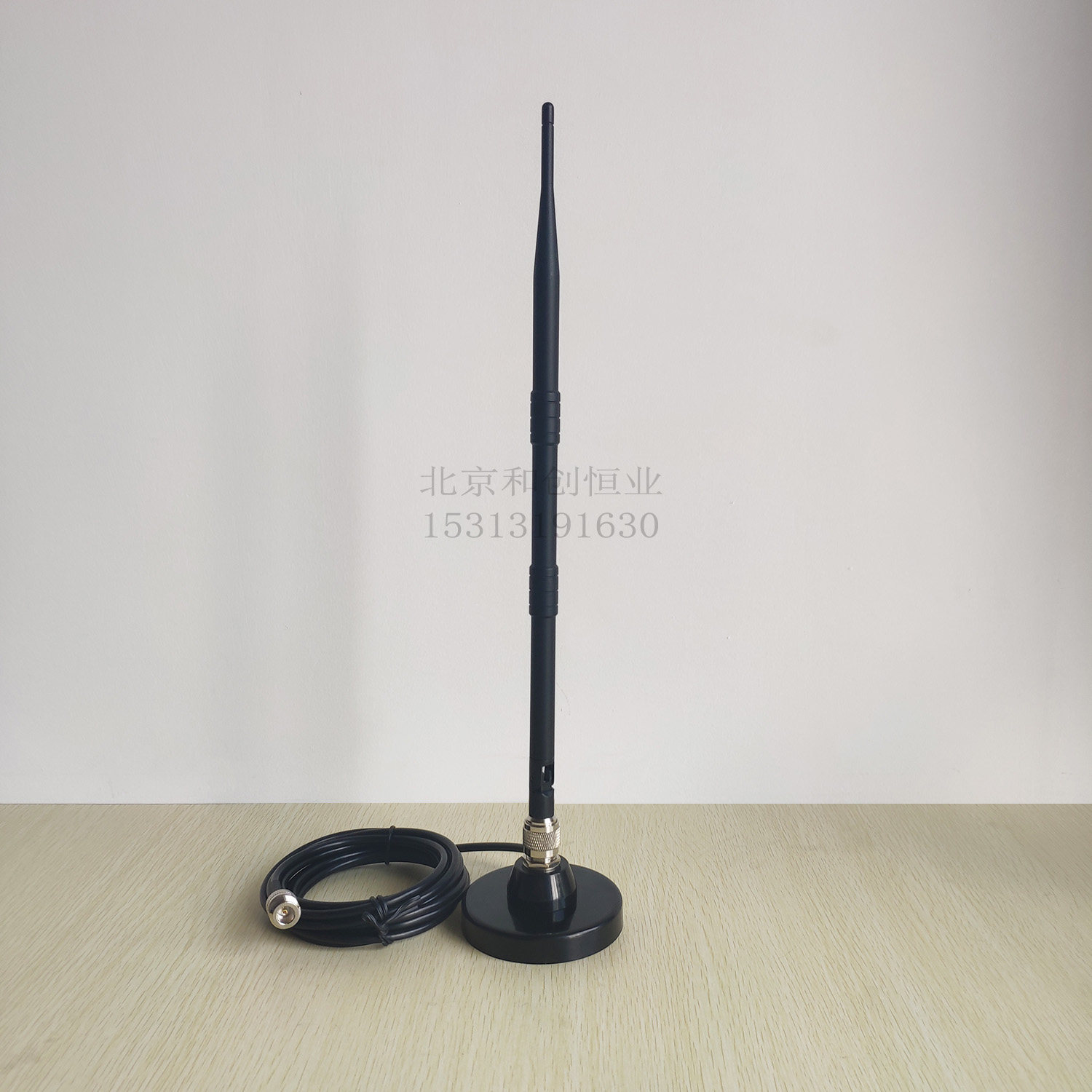 Driving school teaching exam 5 1-5 8G on-board suction cup antenna TQC-5158LA9 glue stick SMA type head 9DB