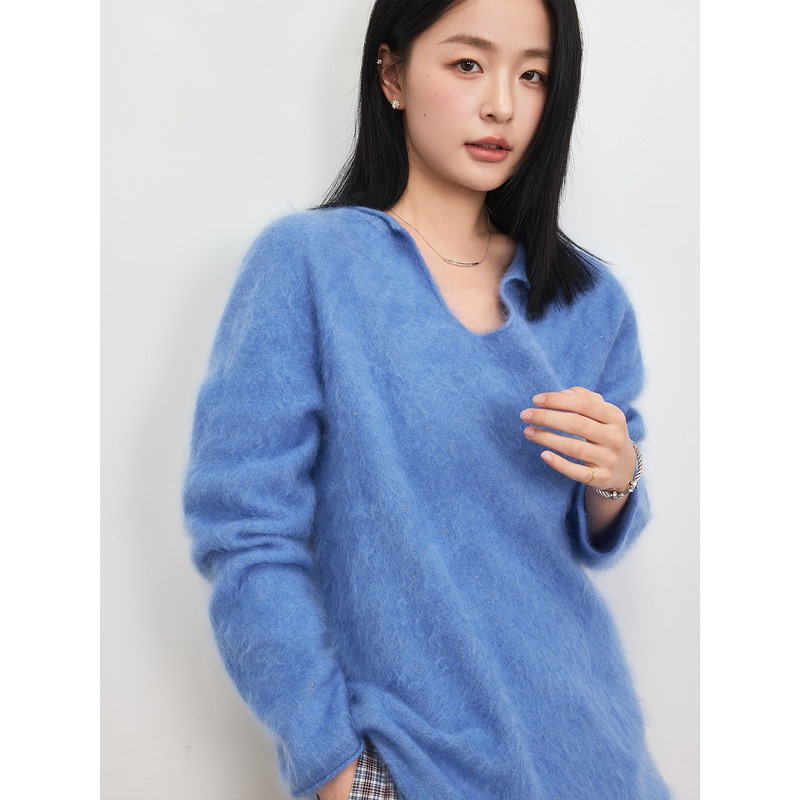Cokoroom 2026 Autumn Lazy Style V-Neck Solid Color Plush Soft Wool and Mulberry Silk Sweater for Women