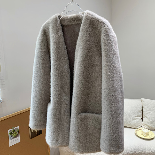 ເສື້ອຢືດຂົນສັດ imitation velvet mink fur one-piece V-neck mid-length mink velvet fur eco-friendly eco-friendly fury winter women's winter coat