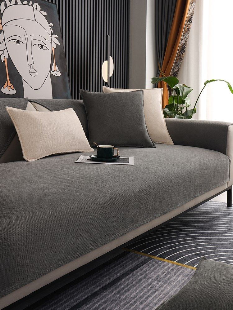 Light and luxurious sofa cushion grey modern high-end snow Neil Four Seasons universal non-slip winter style leather cover scarves
