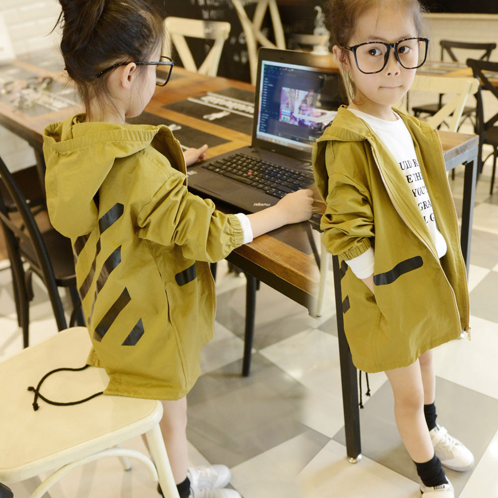 Children's clothing girls windbreaker coat spring and autumn tops 2019 new baby coats casual Korean version of baseball uniforms top trend