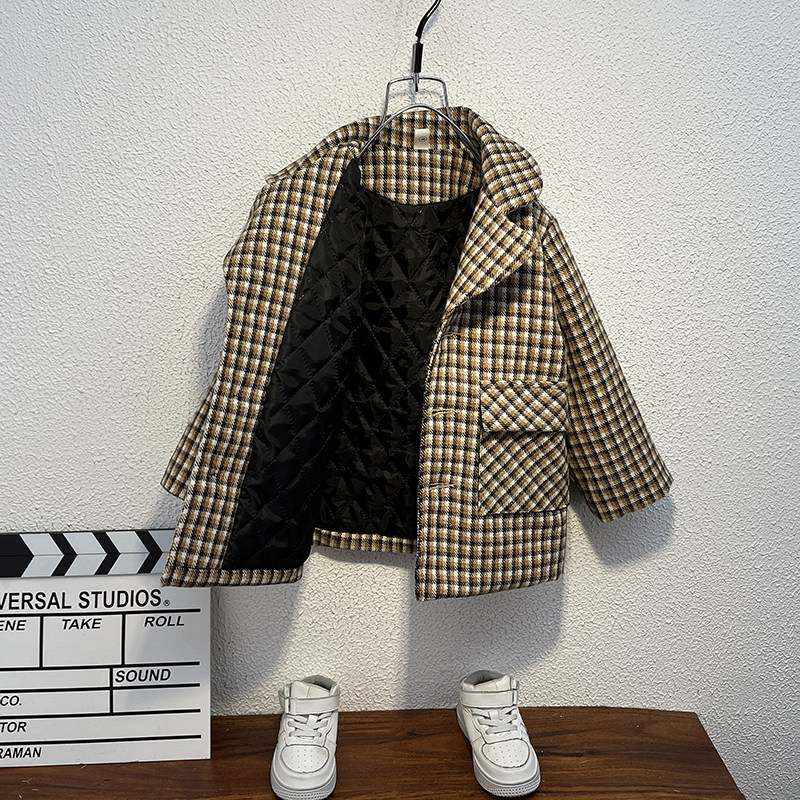 Boy, child jacket autumn and winter foreign pie 2021 new handsome baby spring clothing clip cotton children thickened fur coat