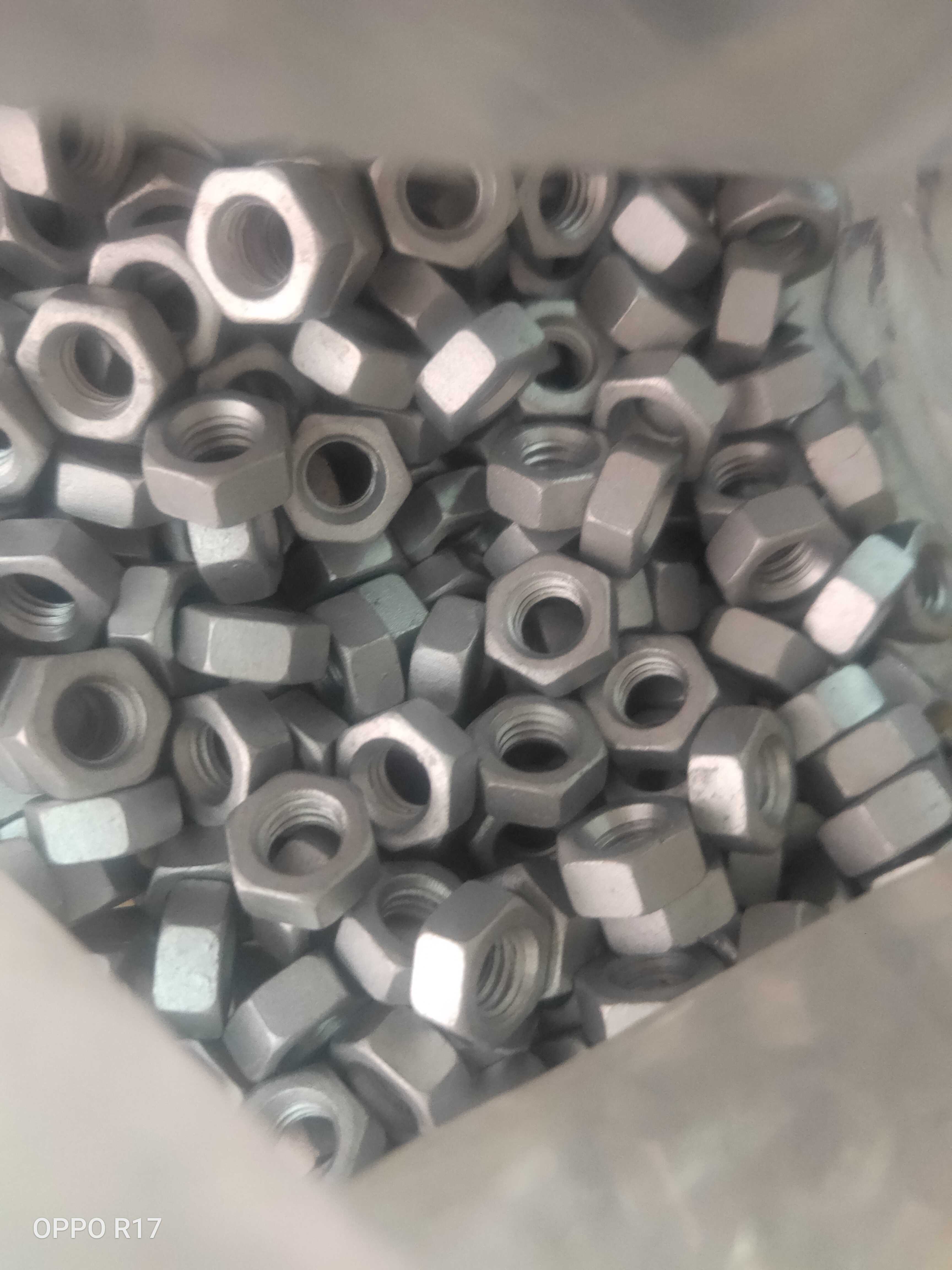 Anti-tooth hexagonal nut anti-wire anti-buckle screw cap levonut M6