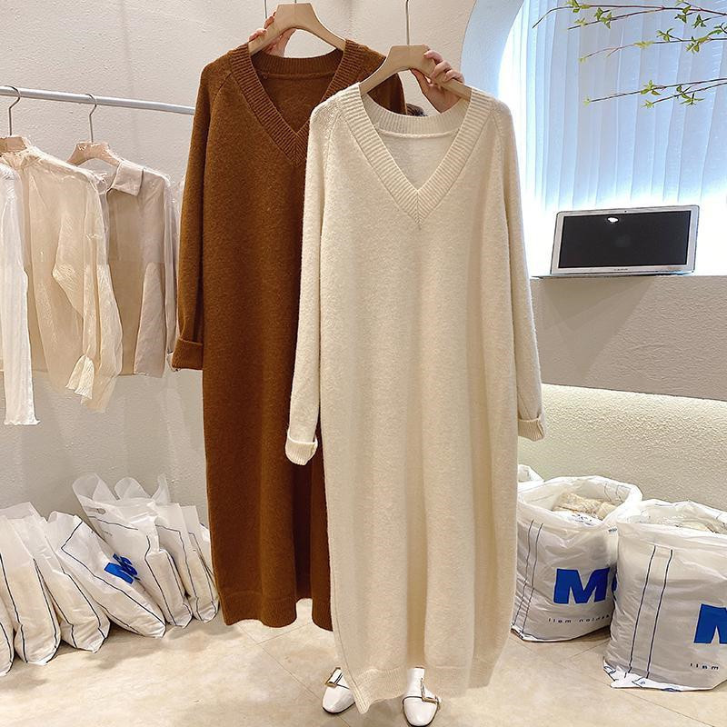 150kg Plus Size Inner Sweater Dress over the Knee for Women, Autumn and Winter Lazy Style Loose V-Neck Base Knit Dress