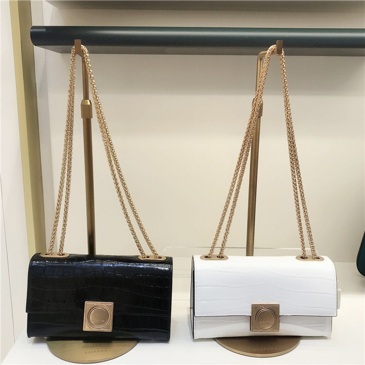 Domestic counter 20 summer models DISSONA DISONA shoulder bag 8202015802 large