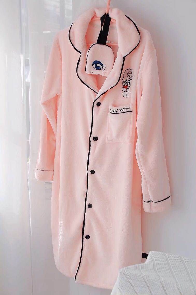 Mùa thu và mùa đông dễ thương màu hồng đôi mắt to thỏ flannel phụ nữ đồ ngủ dài phục vụ nhà bộ mặc nhà