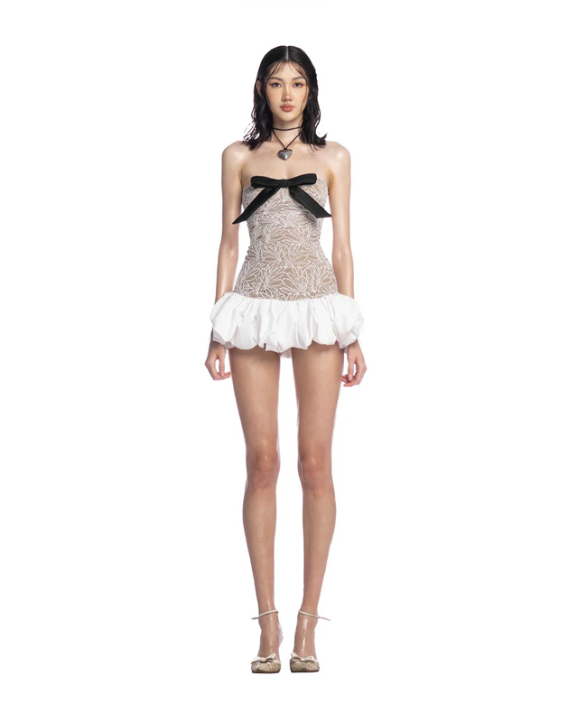 Ive Vietnam Niche Huelley Rose New Bow-Tie Strapless Lace Dress with a Cinched Waist, Pure and Sexy