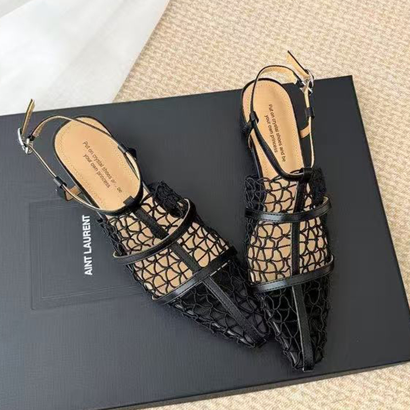 Summer New Style Retro Woven Breathable Pointed-Toe Large-Size Hollow-Out Women's Shoes Black Thin Strap Chunky Heel Fashionable Roman Sandals