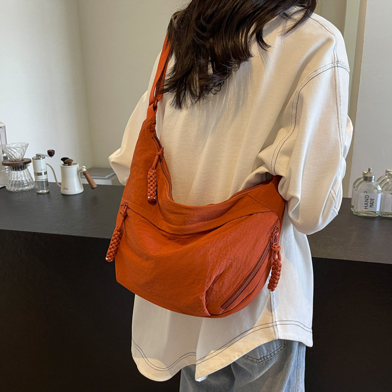 Dumpling bag commuting all-match sports crossbody bag