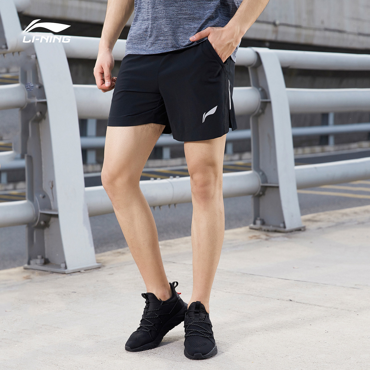 Li Ning Sports Shorts Men's Summer Fitness Professional Marathon Breathable Speed Dry Track Running Shorts 50% Pants