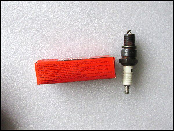 Suitable for Biyajiu 80 New Continent 80 Inventory processing imported American Oli spark plug fire mouth