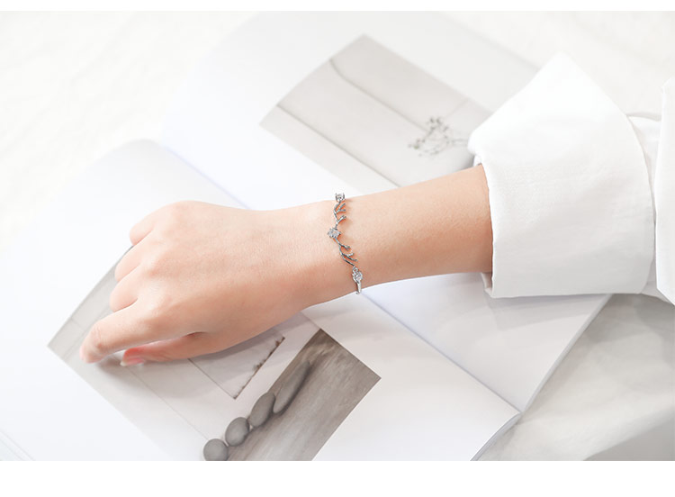 Vòng tay nhỏ bằng bạc sterling bạc nữ phiên bản Hàn Quốc của cô sinh viên đơn giản Sen Sở bạn gái lạnh lùng và khí chất để gửi tặng bạn gái món quà sinh nhật - Vòng đeo tay Clasp vòng tay gỗ trầm hương