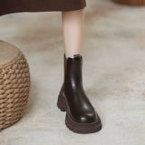 Martens, демисезонные утепленные челси в английском стиле на платформе, коричневые короткие сапоги, 2023 года, из натуральной кожи, в британском стиле