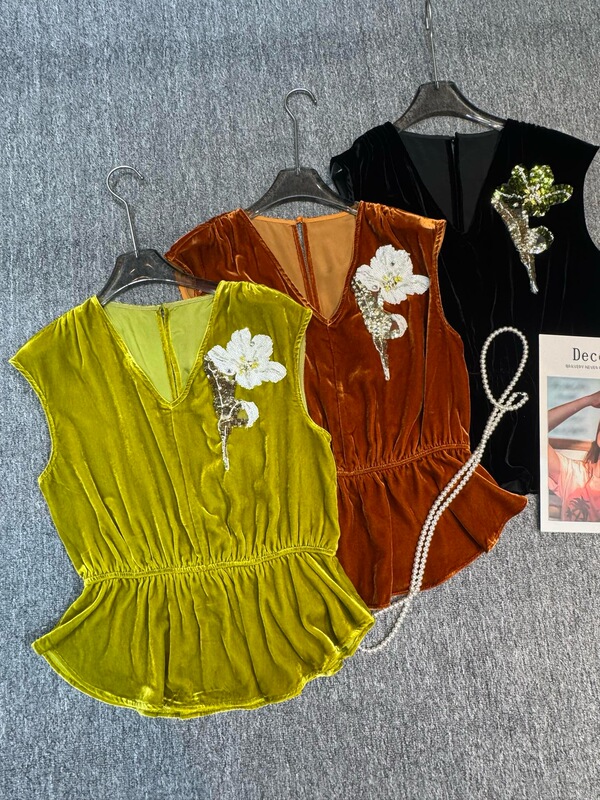 European Style 26 Summer New Fashion V-Neck Sequined 3D Floral Waist-Cinching Ruffle Hem Silk Velvet Top for Women