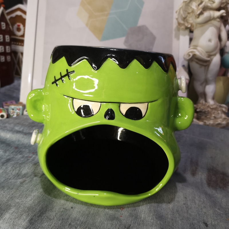 Ink Porcelain, Porcelain Crafts, Ceramic Halloween Frankenstein Face Candle Holder Ornament
