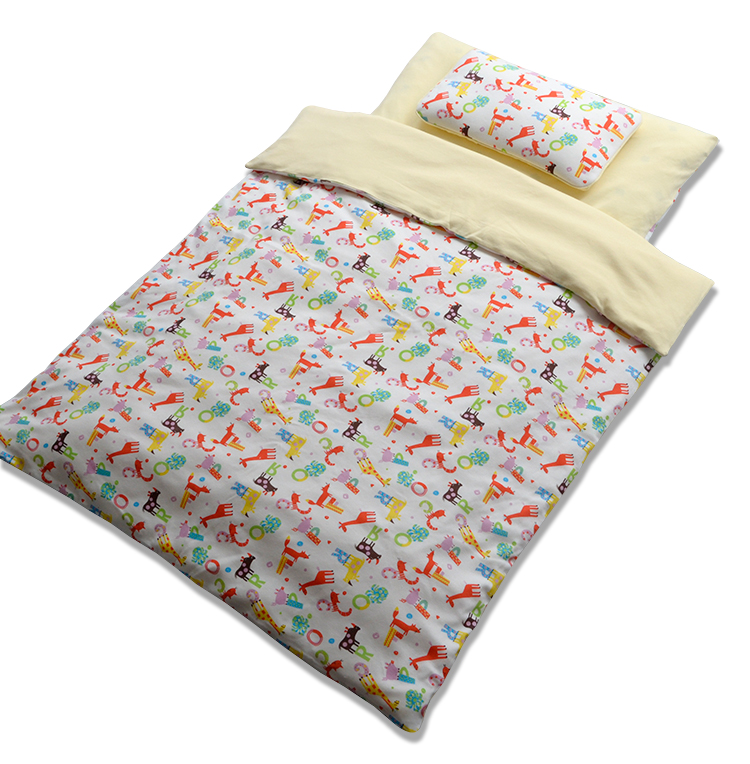 Mẫu giáo chăn ba mảnh nap dệt kim lõi bông sáu mảnh quilt cover lõi pad bởi trẻ em giường mùa đông