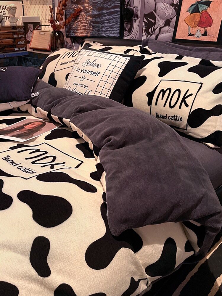 Baby Suede Four Pieces Of Winter Milk Suede 2021 New Tide Style High Gram Weight Luxurious Luxurious Thickened Warm Bed Hat 