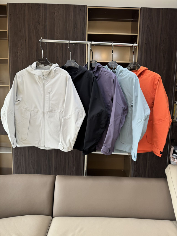 Foreign Trade Surplus, No Label, Same Style as Department Store, Spring Men's Hooded Softshell Windproof, Stretchy, Warm Jacket, Outdoor Jacket