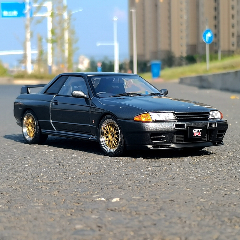Autoart 1:18 Nissan Gtr R32 Simulation Alloy Car Model Collection Gift Metal Ornament
