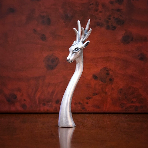 Добрость ковша пресса 925 стерлингового серебряного украшения процесс производства Seiko Производство создает ретро -личность Sika Deer