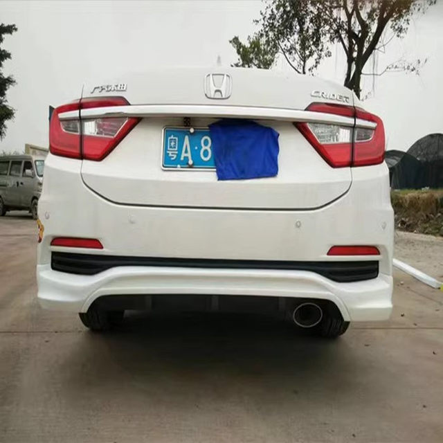 Suitable for 13-15 models of Lingpai modified small surrounds. 14 models of Honda Lingpai are equipped with front and rear lip side skirts and tail spoilers.
