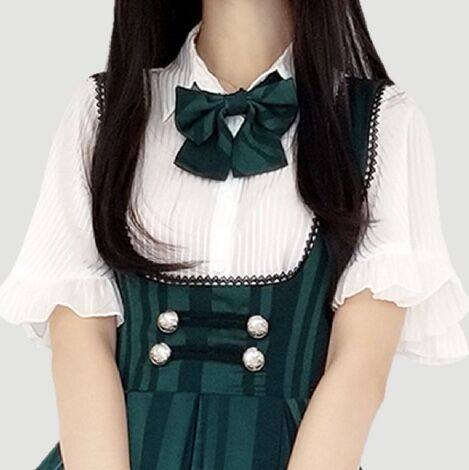Blind cut dark green bow tie (spot) + Moro Twins + lolita